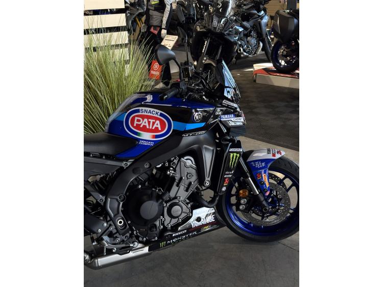 YAMAHA MT09 WORLD-SUPER-BIKE R1 REPLICA
