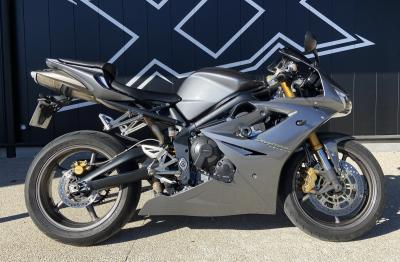 TRIUMPH DAYTONA 675