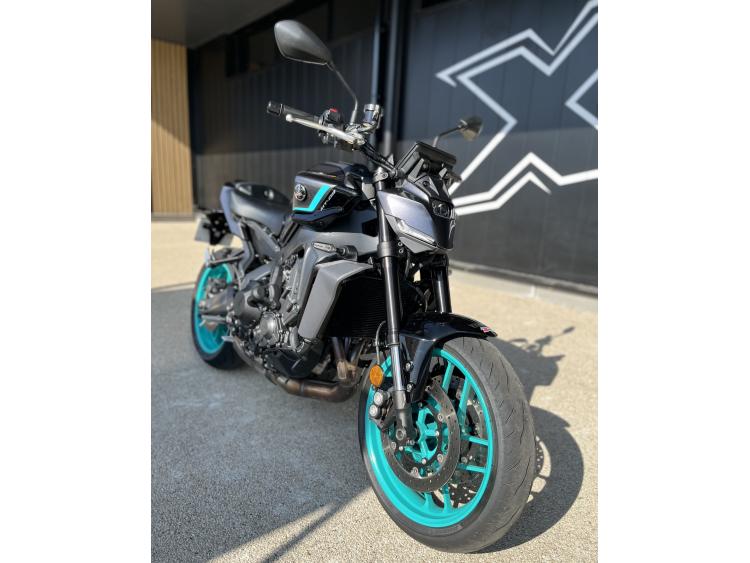 YAMAHA MT-09 Y-AMT MT09 FULL