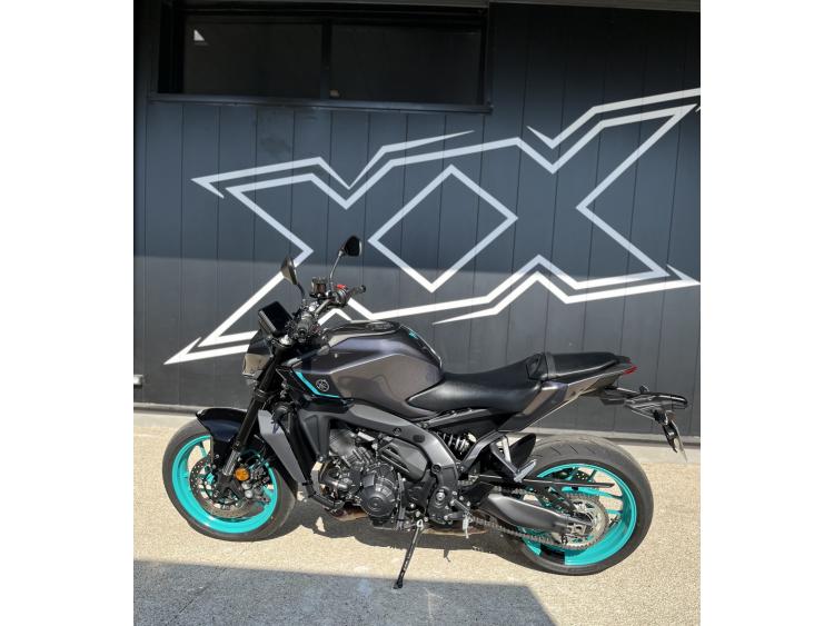 YAMAHA MT-09 Y-AMT MT09 FULL
