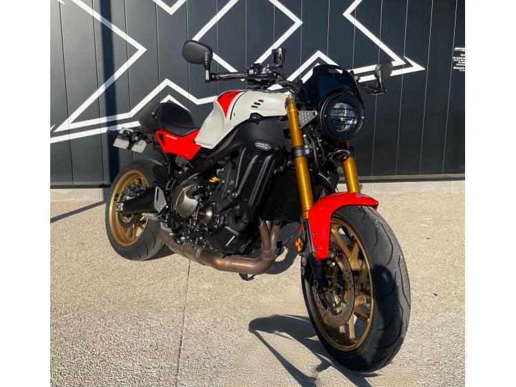 YAMAHA XSR 900