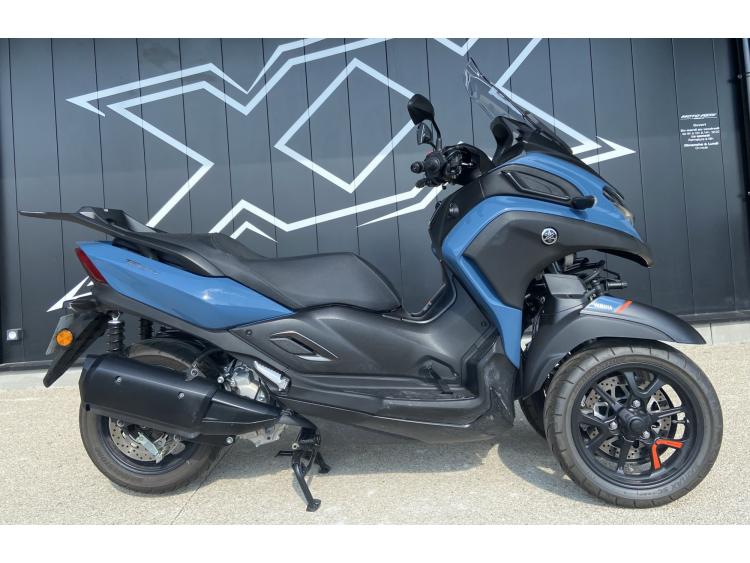 YAMAHA TRICITY 300