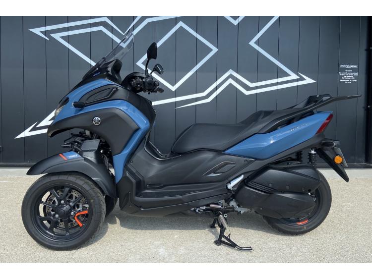 YAMAHA TRICITY 300